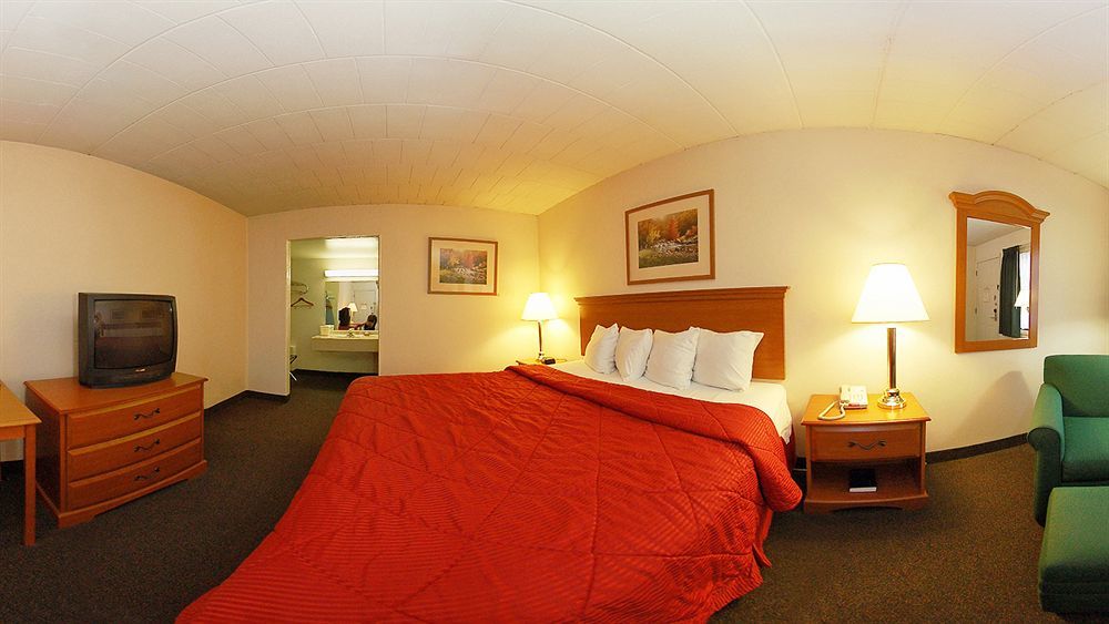 Travelodge By Wyndham Bedford Zewnętrze zdjęcie